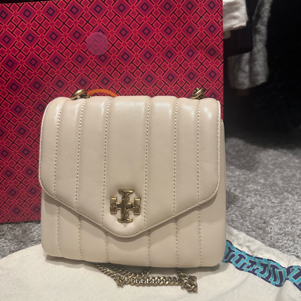 Tory Burch Cream and Gold Quilted Crossbody Bag